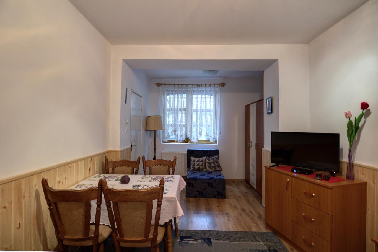 Oazis Apartman Eger Exteriér fotografie